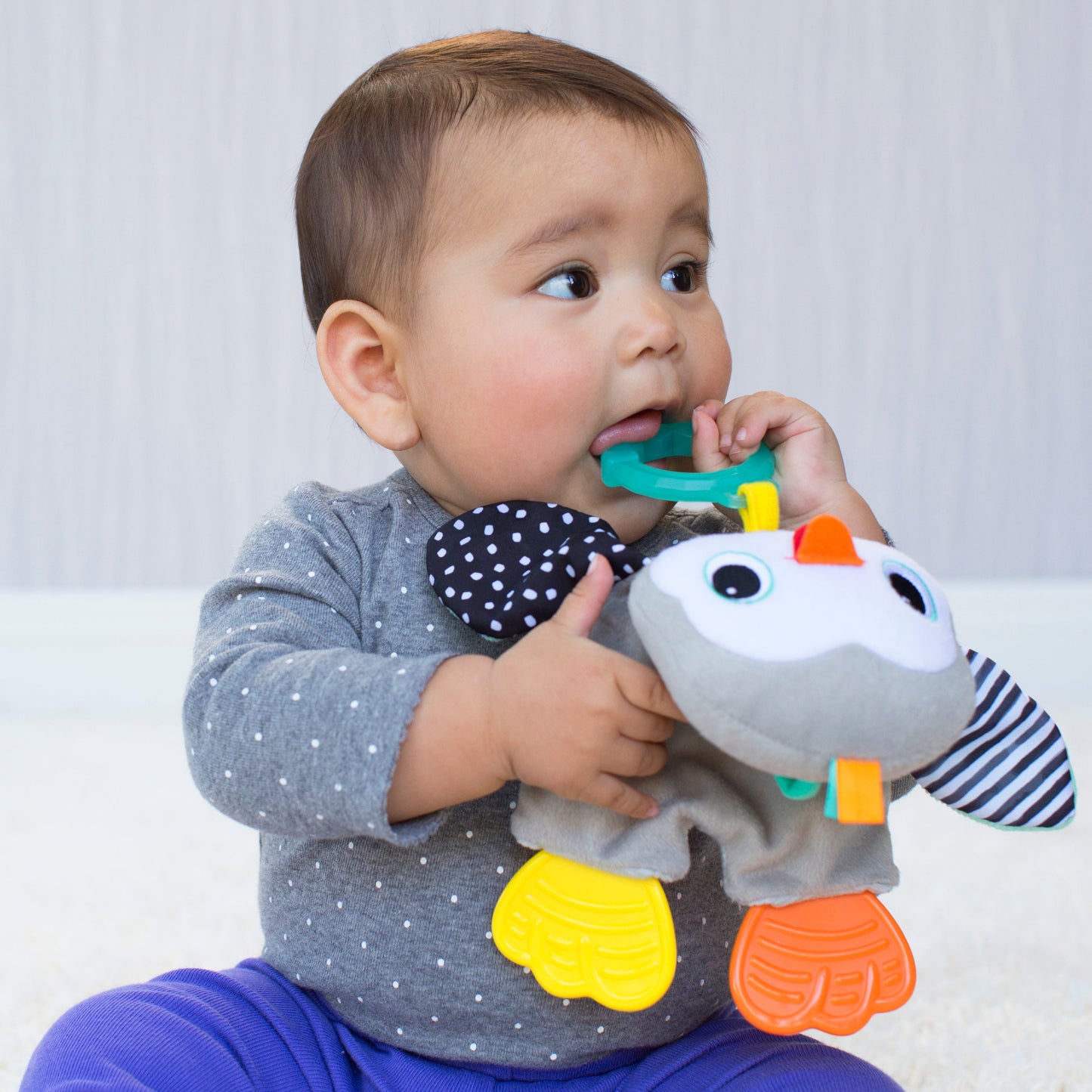 Infantino - Cuddly Teether - Penguin