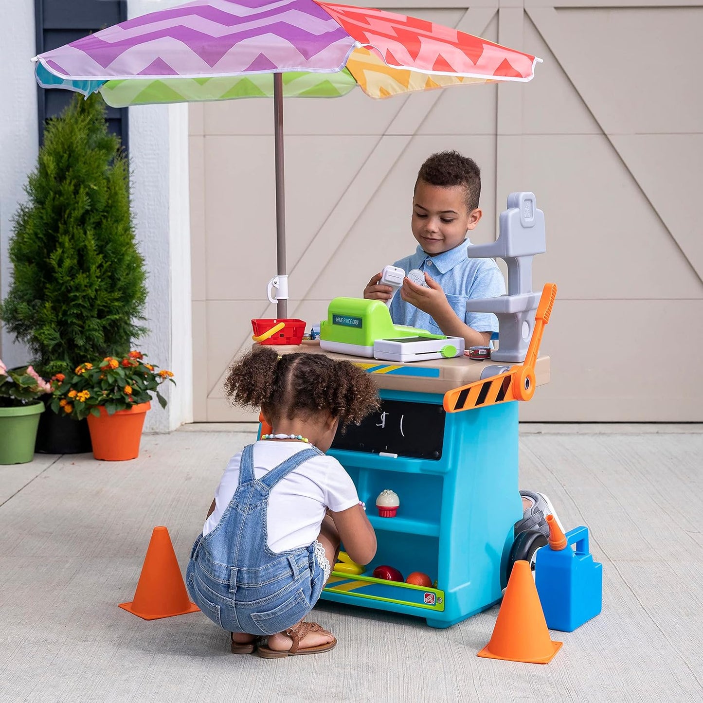 Step2 Stop & Go Market Playset