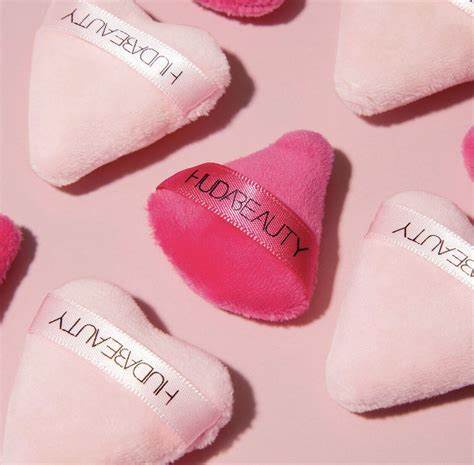 Huda Beauty Easy Bake Powder Puff Set of 4
