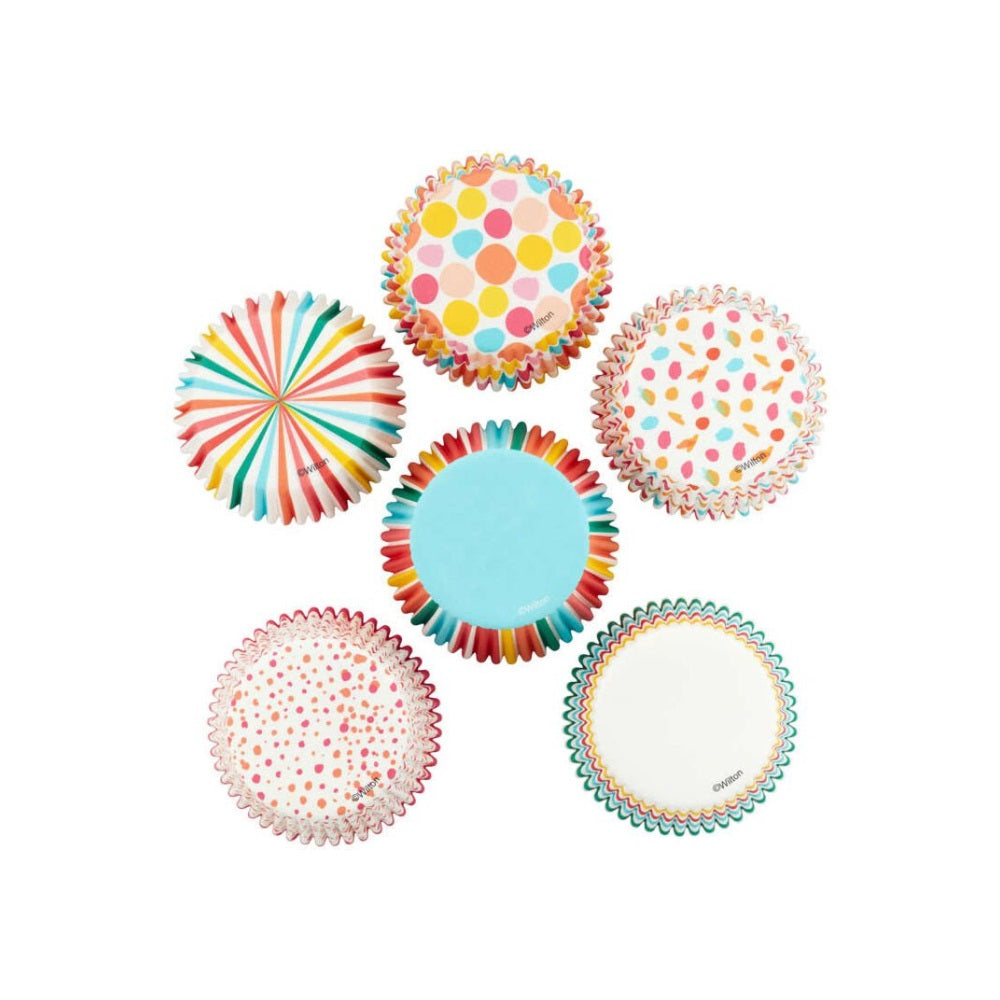 أكواب الخبز القياسية من ويلتون بألوان قوس قزح ومخططة ومنقطّة، مجموعة من 150 قطعة