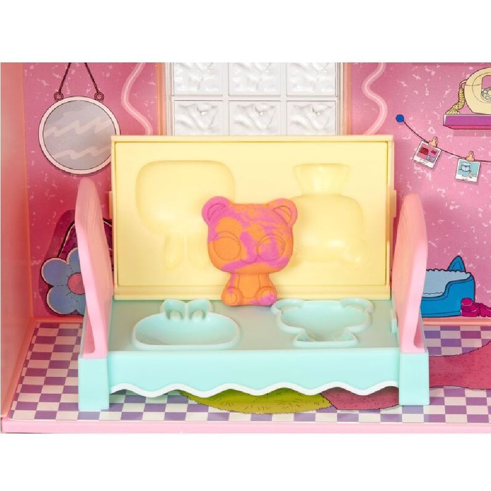 LOL Surprise Squish Sand Magic House with Tot