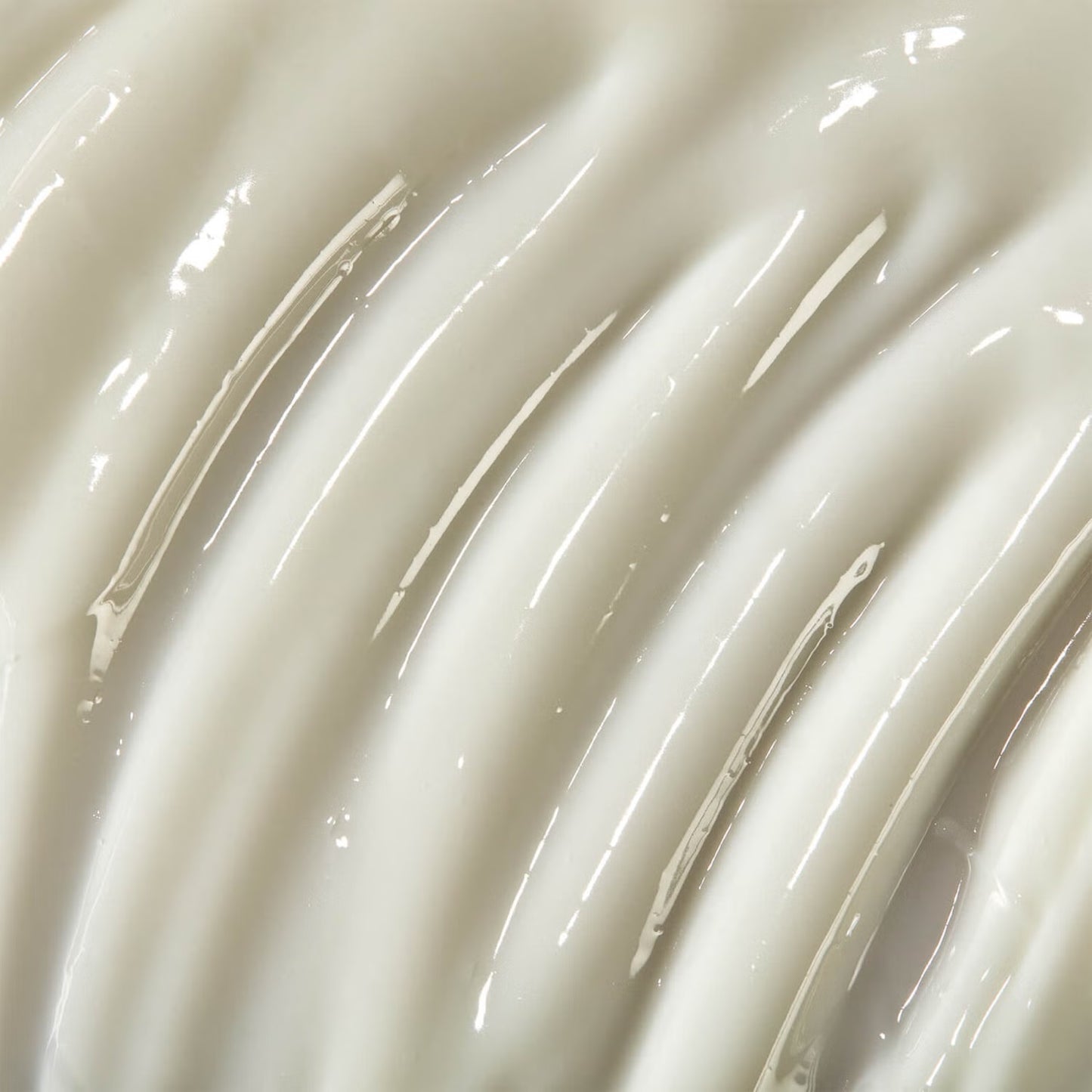 مرطب العيون المجدد لمدة 24 ساعة من إسبا 15 مل