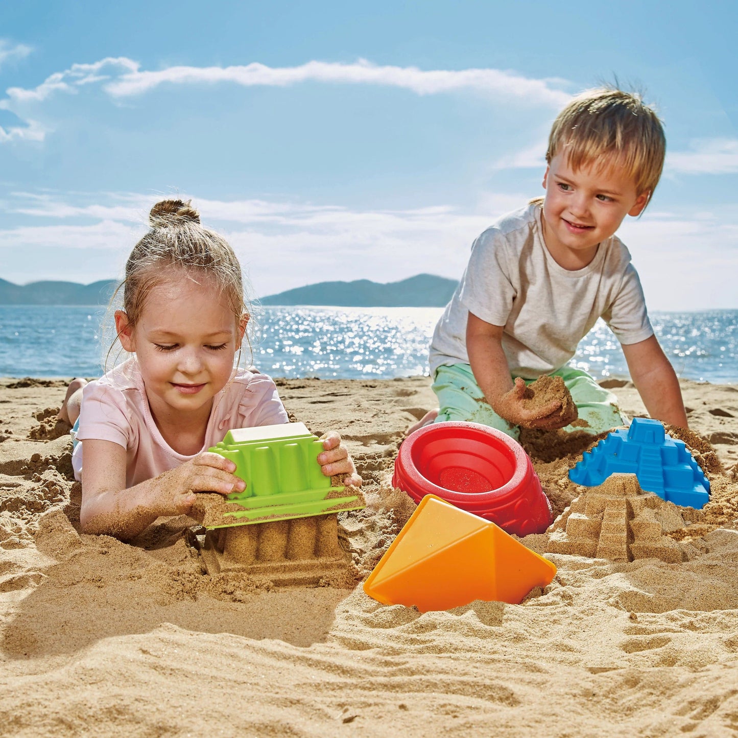 Hape Toys Colosseum / Red