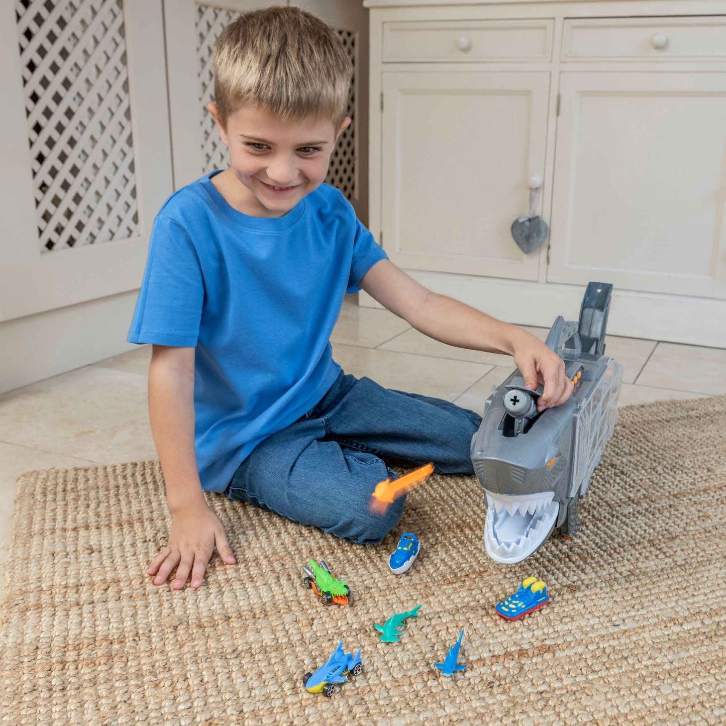 Teamsterz Toys Teamsterz Beast Machines Robo Shark Transporter