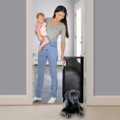 Summer Infant - The Thruway 52" Retractable Safety Gate - Black