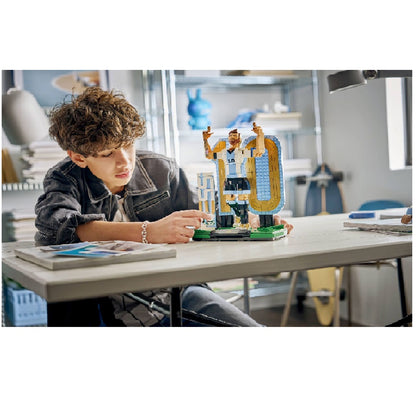 LEGO 43015 Lionel Messi – Soccer Legend