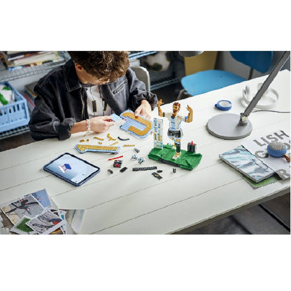 LEGO 43015 Lionel Messi – Soccer Legend