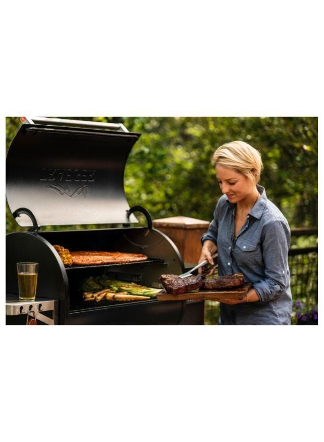 شواية حبيبات الخشب من Traeger Ironwood 885