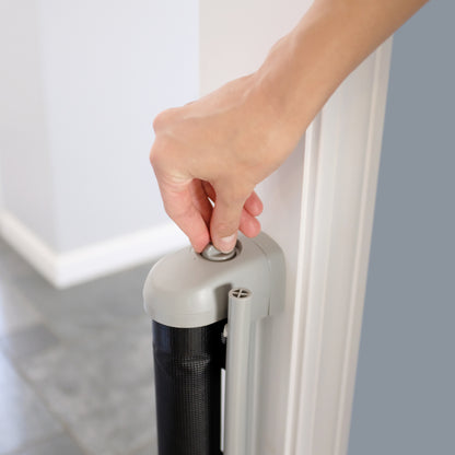 Summer Infant - The Thruway 52" Retractable Safety Gate - Black