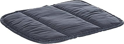 مربى لونا بيرجامو للقطط السوداء