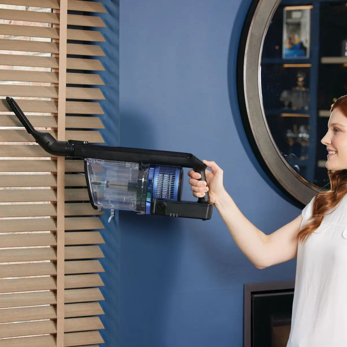 Shark Anti Hair Wrap Cordless Stick Vacuum [Twin Battery] IZ320ME