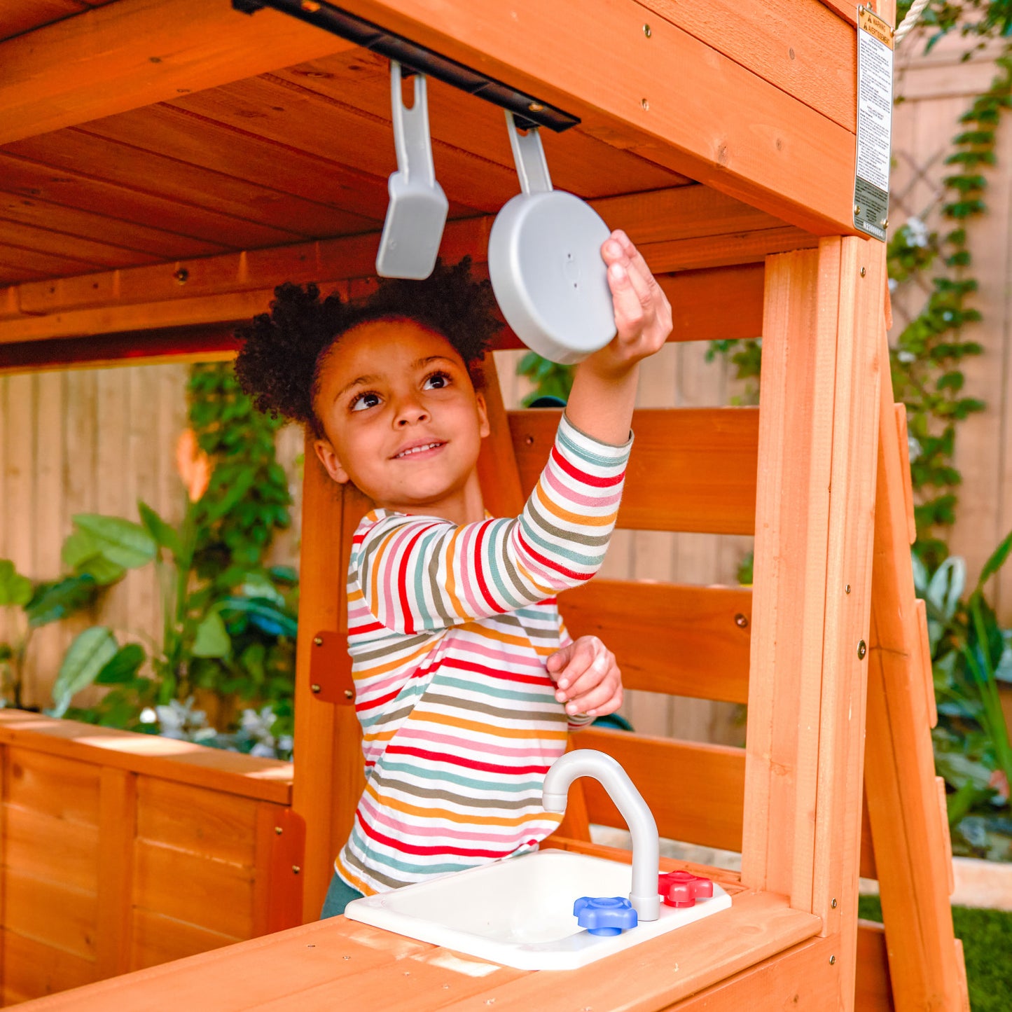 Kidkraft Falcon Ridge Swing Set