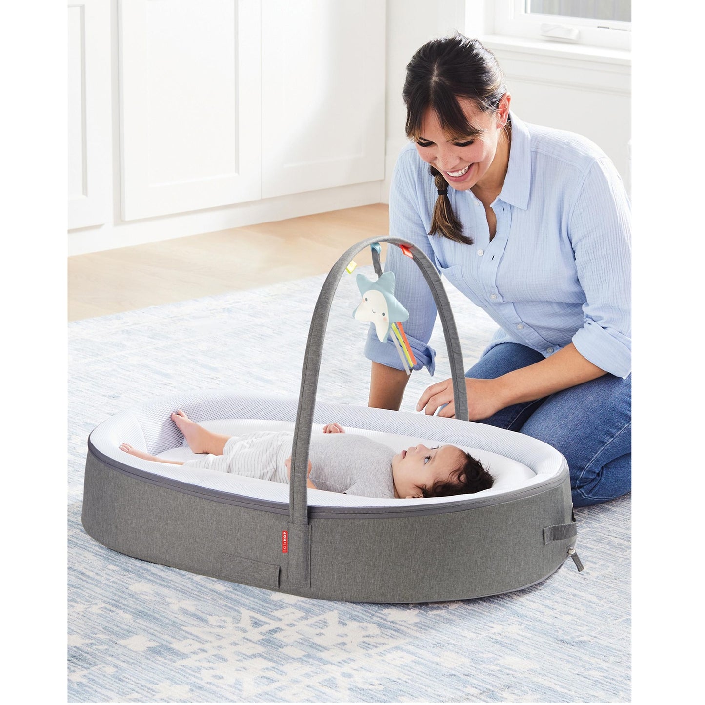 Skip Hop - Sweet Retreat 2-Stage Baby Lounger