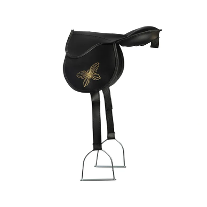 بقلم أستروب هوبي هورسر سادل