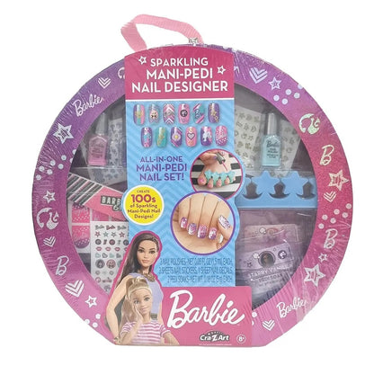 باربي مصممة مانيكير وبيديكير لامعين