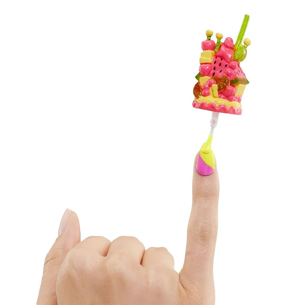 LOL Dolls - OMG Sweet Nails Pinky Pops Fruit Shop