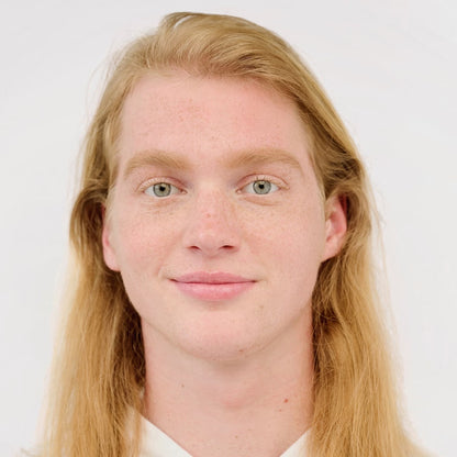 شمع الحواجب Precisely My Brow من Benefit Cosmetics - 01