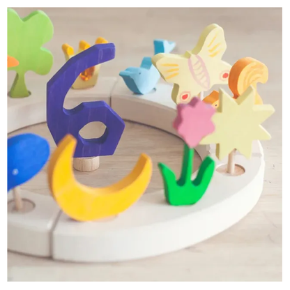 تمثال زخرفي من مجموعة جريم، زهرة وردية