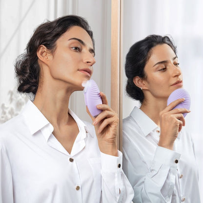 Foreo Luna 4 Sensitive Skin 2-In-1 Smart Facial Cleansing & Firming Device