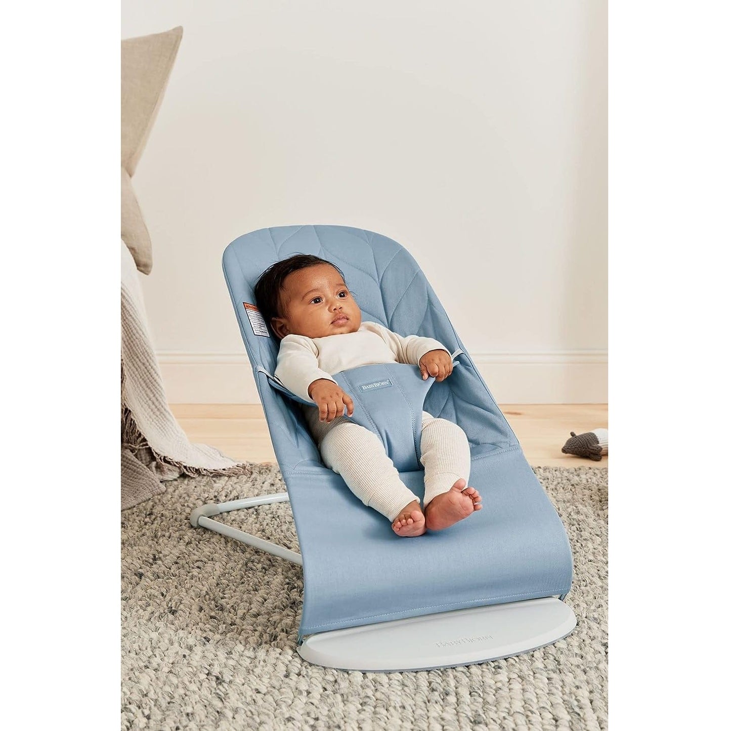 BabyBjorn Babies BabyBjorn Bouncer Bliss Cotton, Petal Quilt - Blue