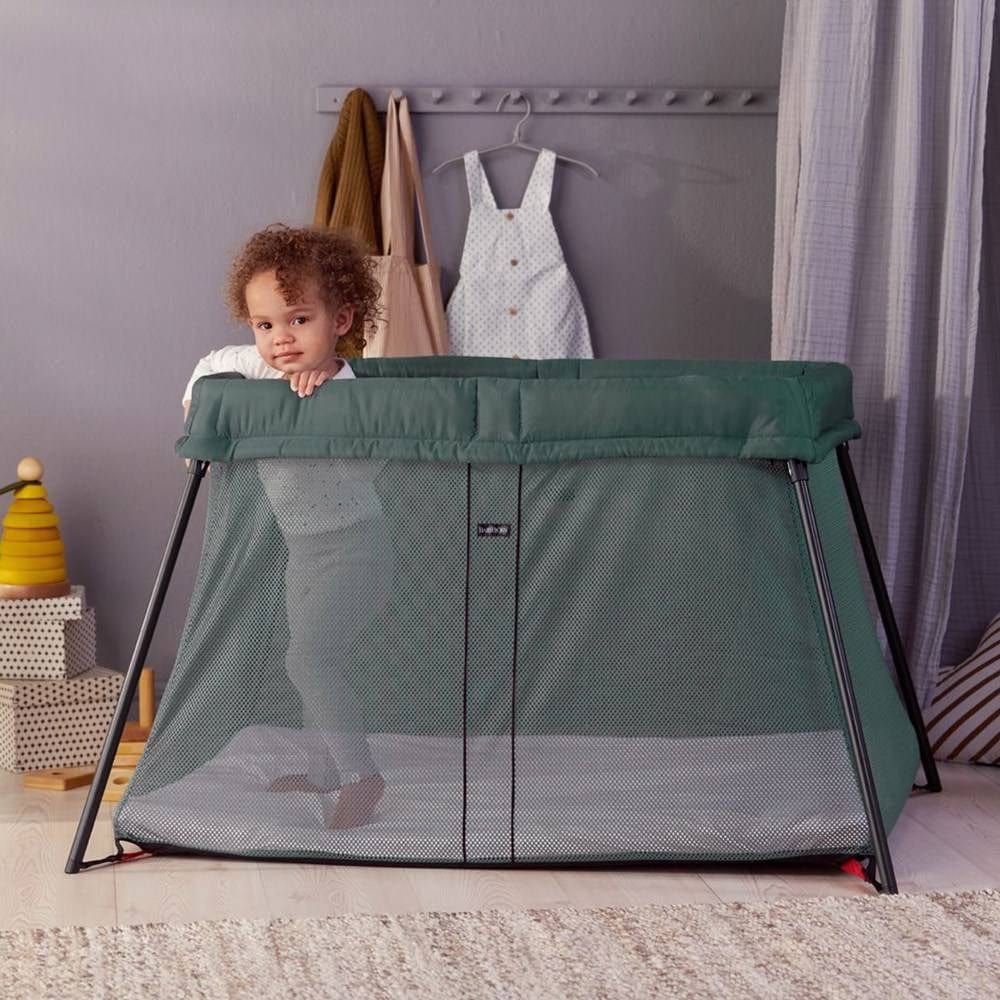 BabyBjorn Babies BabyBjorn Travel Cot Light - Dark Green