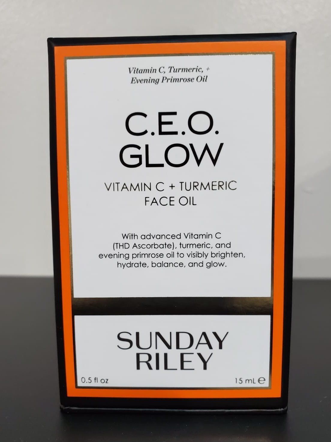 زيت الوجه CEO Glow فيتامين C + الكركم من Sunday Riley 15 مل