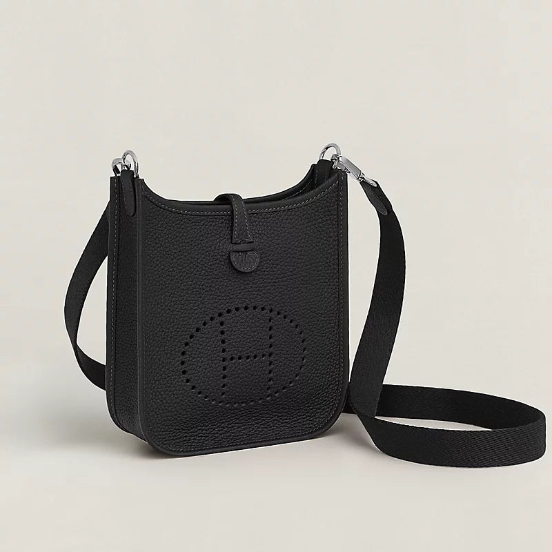 Hermes Evelyne 16 Amazone Taurillion Celemence/Sangle Wooly "Noir" - Palladium Hardware