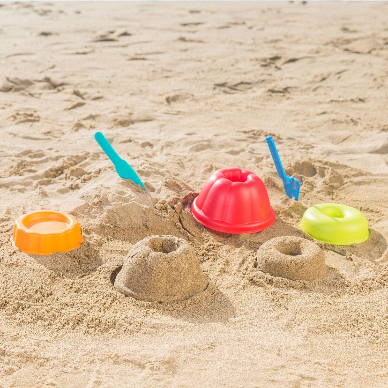 Hape Toys 5-In-1 Beach Set
