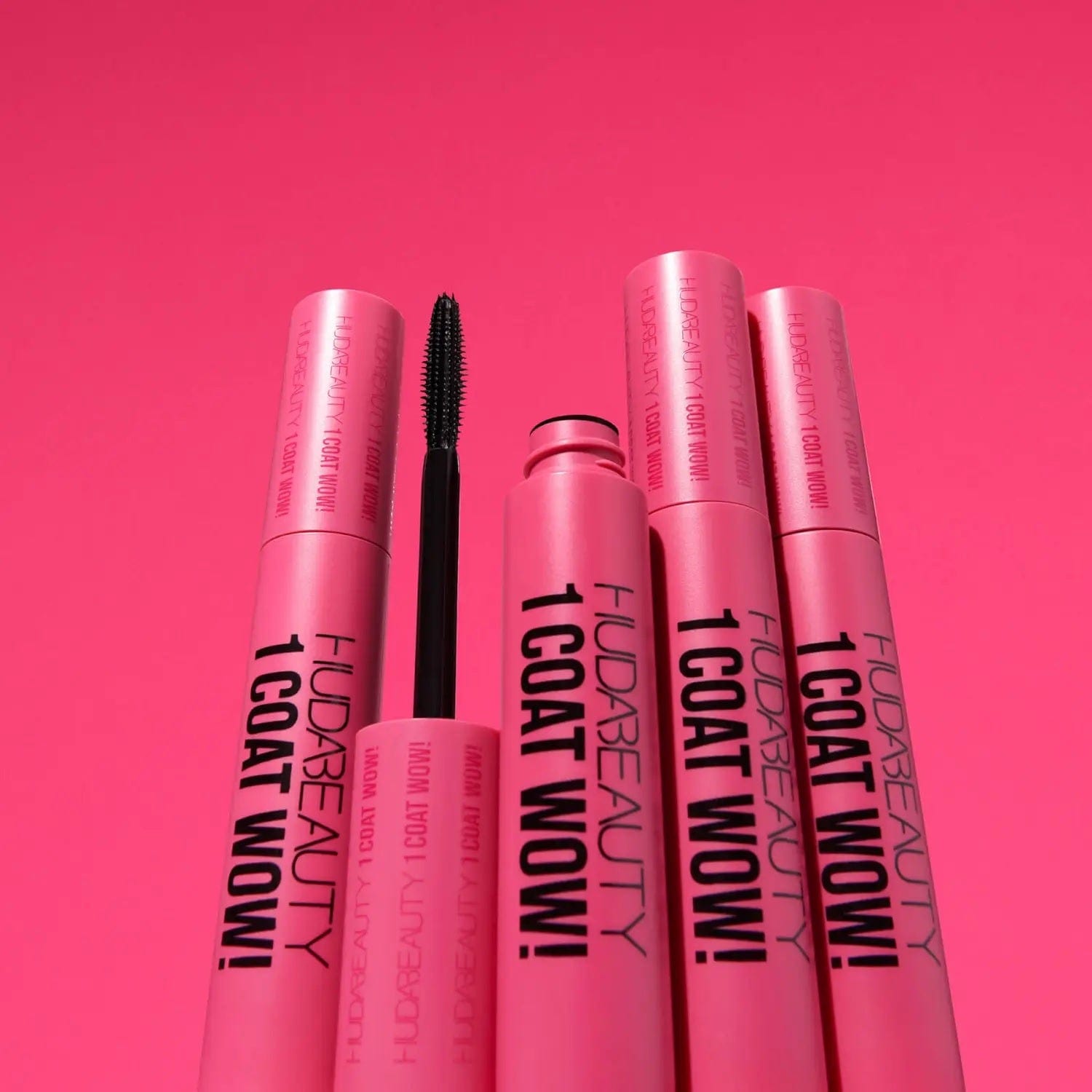 Huda Beauty Beauty Huda Beauty 1 Coat WOW! Extra Volumizing and Lifting Mascara - Very Vanta