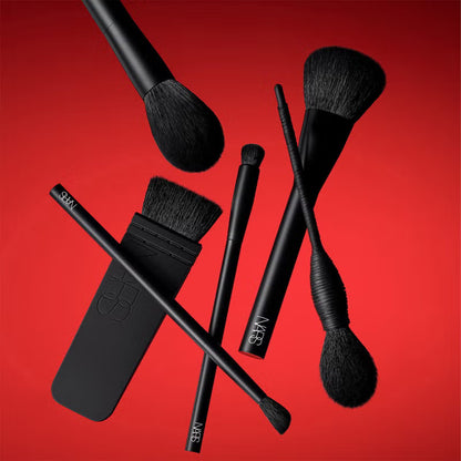 فرشاة الشفاه الدقيقة من نارس كوزماتيكس