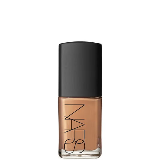 NARS - كريم أساس Sheer Glow من مستحضرات التجميل - ماكاو
