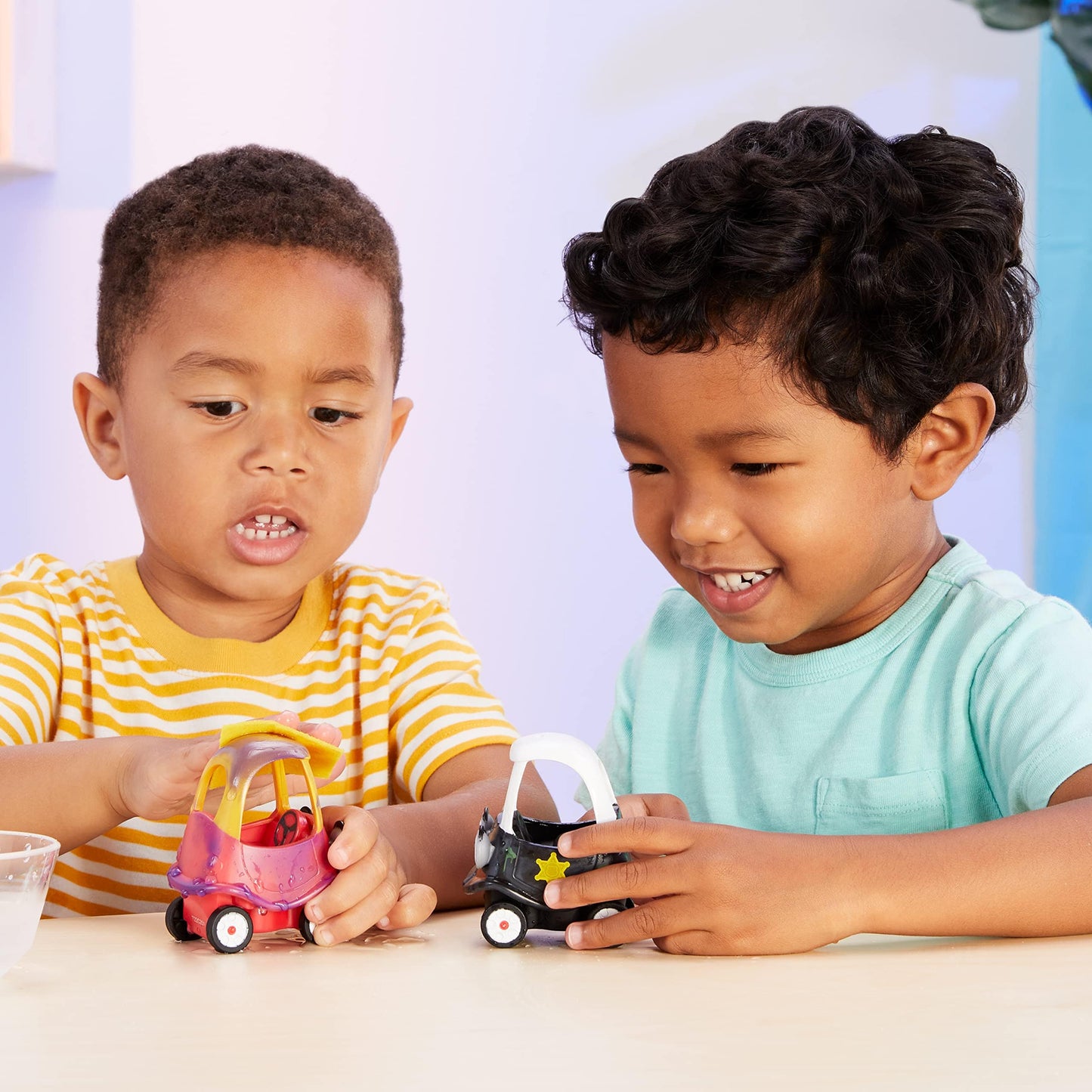 Little Tikes Action Toys Little Tikes Let’s Go Cozy Coupe™ 2pk Color Change Vehicles