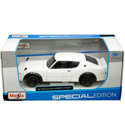 Maisto Toys 1:24 Nissan Skyline 2000Gt-R