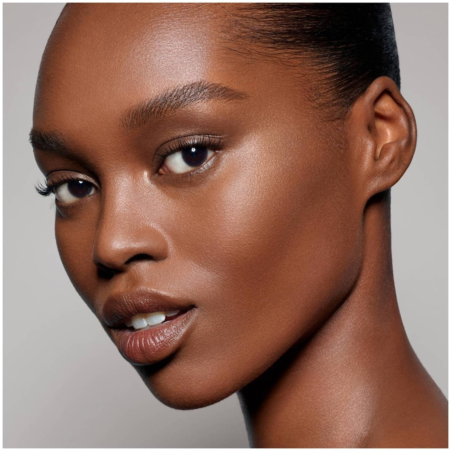 Pat McGrath Labs Beauty Pat McGrath Labs Skin Fetish: Sublime Perfection Foundation 35ml - Medium Deep 28