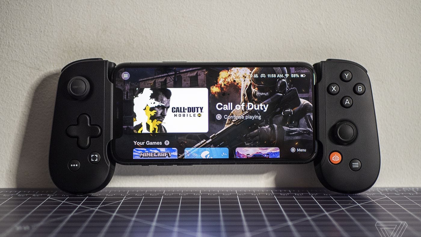 BakBone Gaming Backbone One Mobile Gaming Controller for iPhone [PlayStation Edition] Black