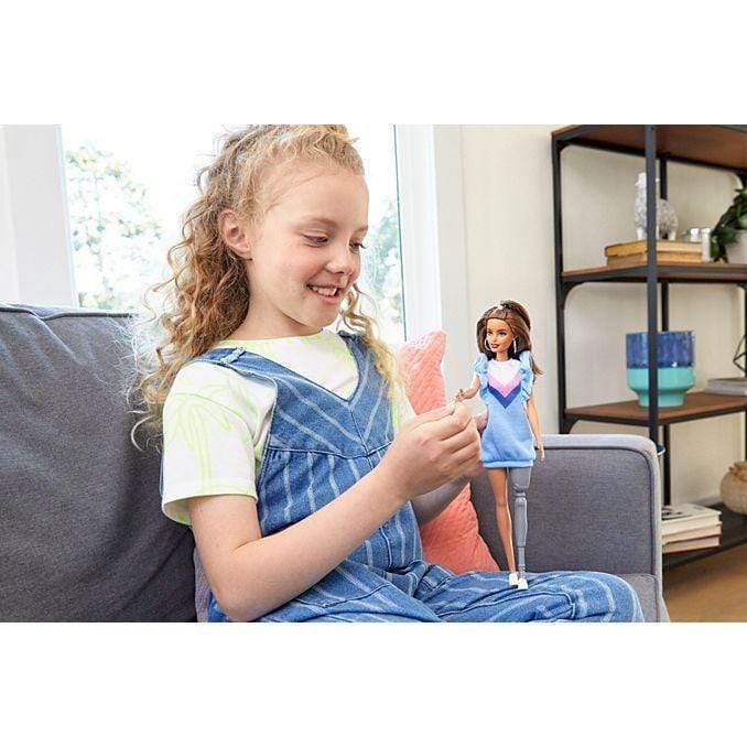 Barbie Toys BARBIE FASHIONISTAS DOLL #121