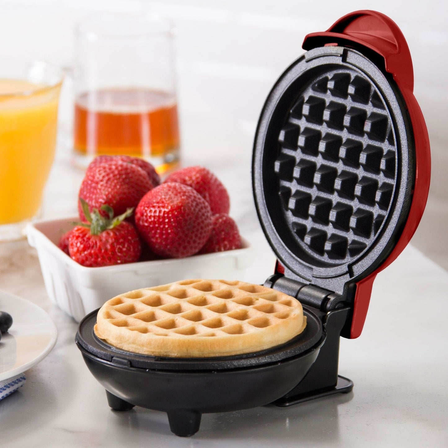 Dash Home & Kitchen Mini Waffle Maker Machine - Red