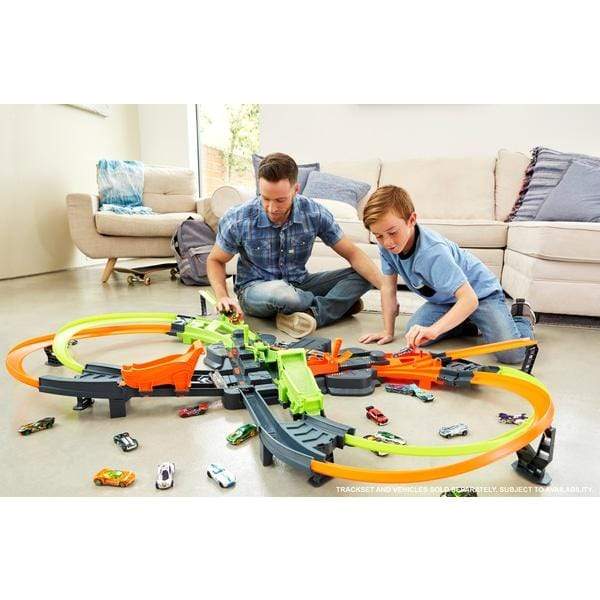 Hot Wheels Toys Hot Wheels ACTION COLOSSAL CRASH