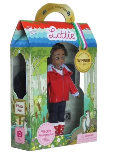 Lottie Toys Lottie-Mia The Wild Photographer Doll