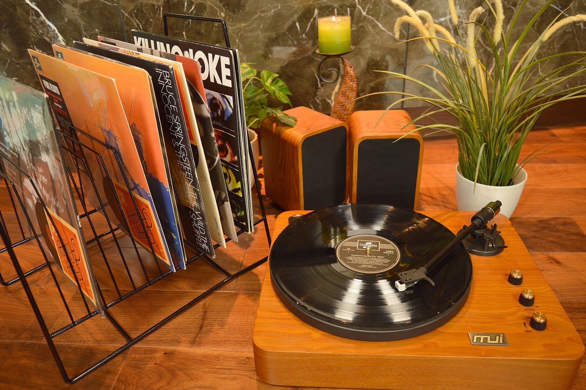 MJI Electronics MJI MM2012 Turntable