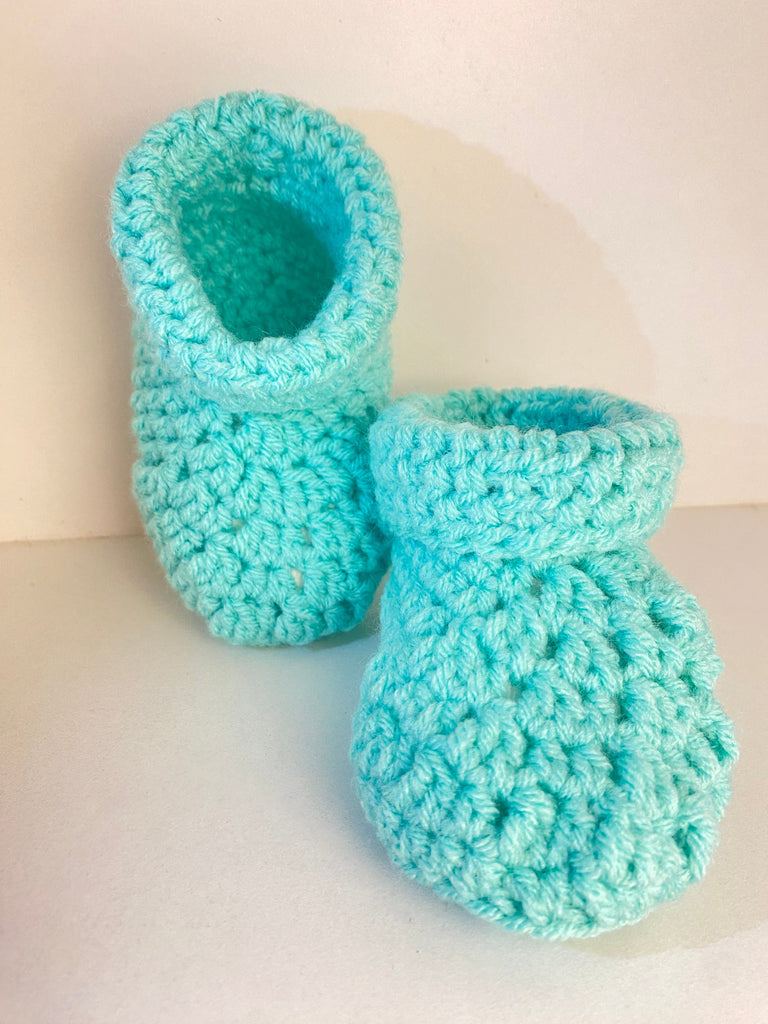 Pikkaboo Babies Pikkaboo Cuddles and Snuggles Crochet Baby Booties - Green
