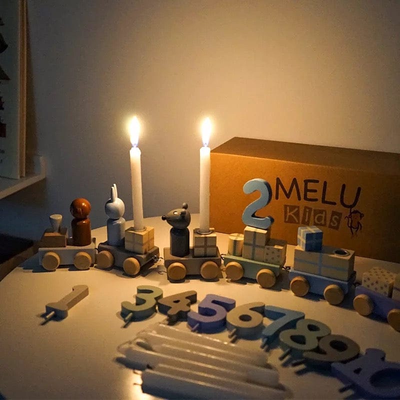 Pikkaboo Toys Pikkaboo Woody Buddy - Birthday Train - Blue