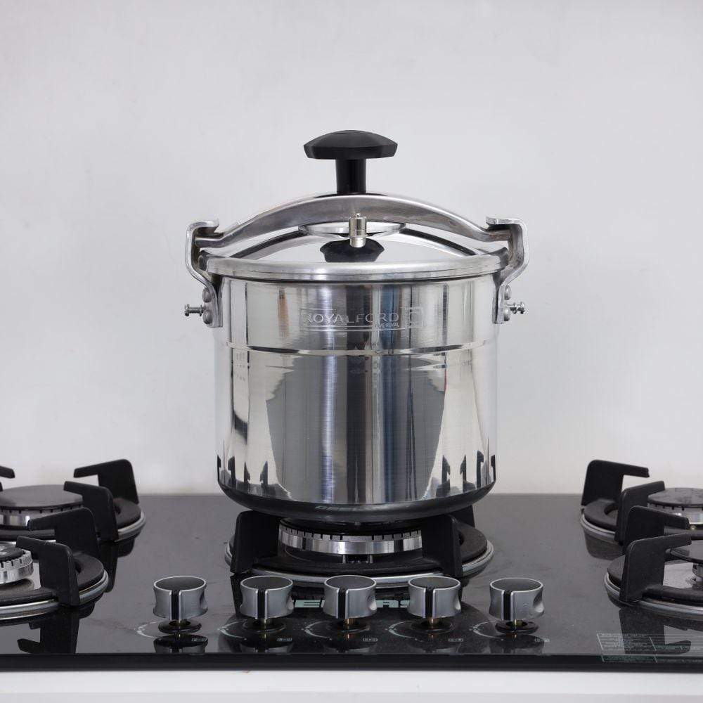 Royalford Home & Kitchen Royalford Pressure Cooker 7L - (RF358PC7)