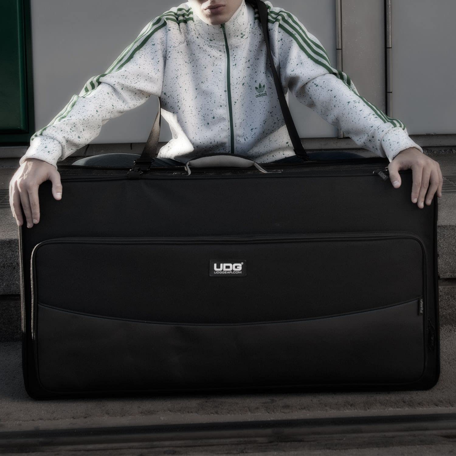 UDG Electronics U7003BL - UDG Urbanite MIDI Controller Flight Bag Extra Large Black